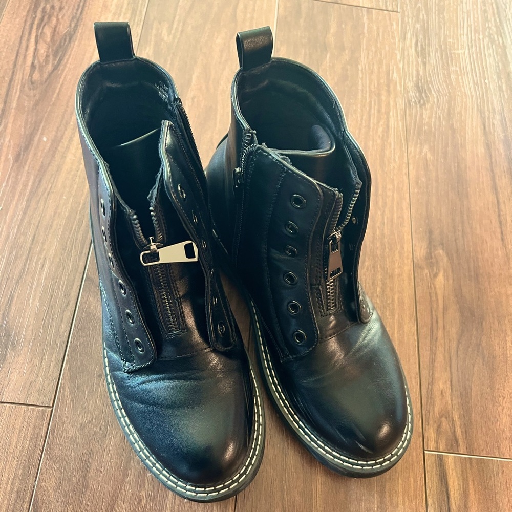 Black combat boot